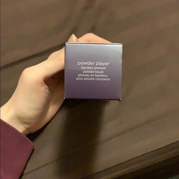 Tarte Bamboo Pressed Powder Brush - Picture 3 of 4
